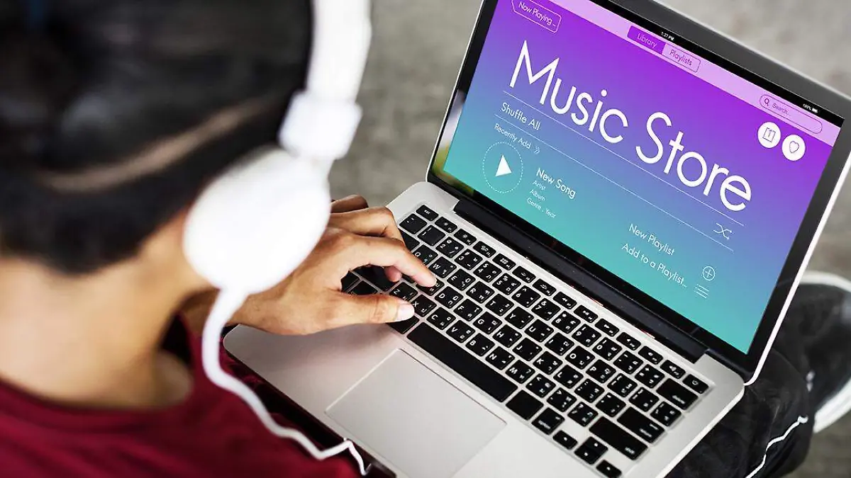 Con la llegada del streaming el uso de las plataformas para escuchar música desplazó a los discos